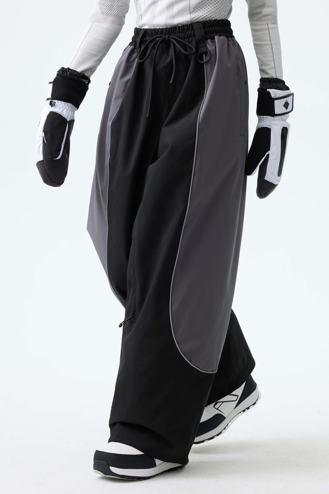 Women's Color Block Black & Gray Baggy Reflective Piping Snow Pants