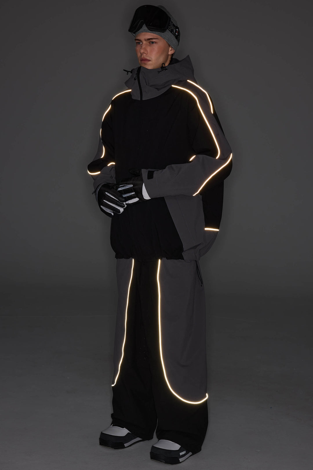 Men's Color Block Black & Gray Baggy Reflective Piping Snow Pants