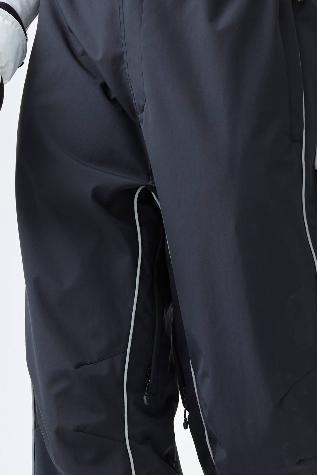Women's Black Reflective Side-Piping Baggy Snow Pants