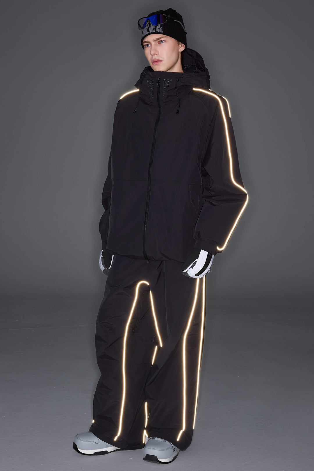 Women's Black Reflective Side-Piping Baggy Snow Pants