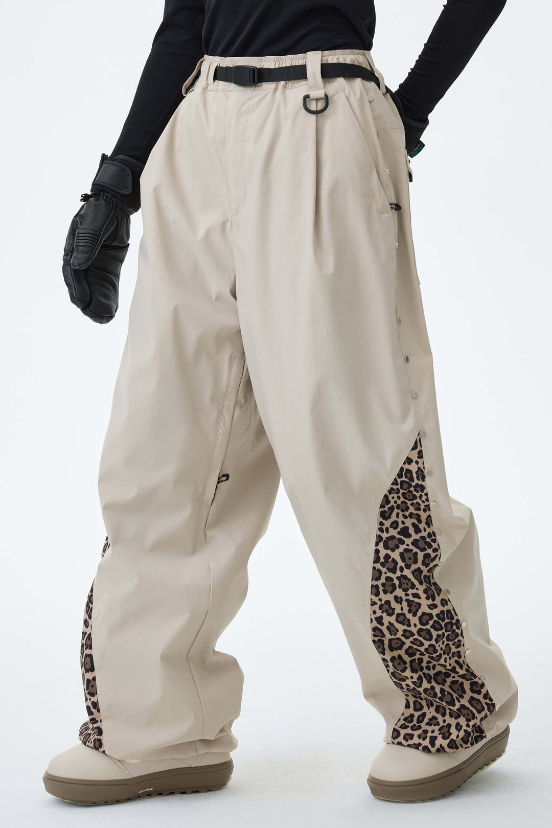Women's Oat Milk & Leopard Contrast-Panel Baggy Snow Pants