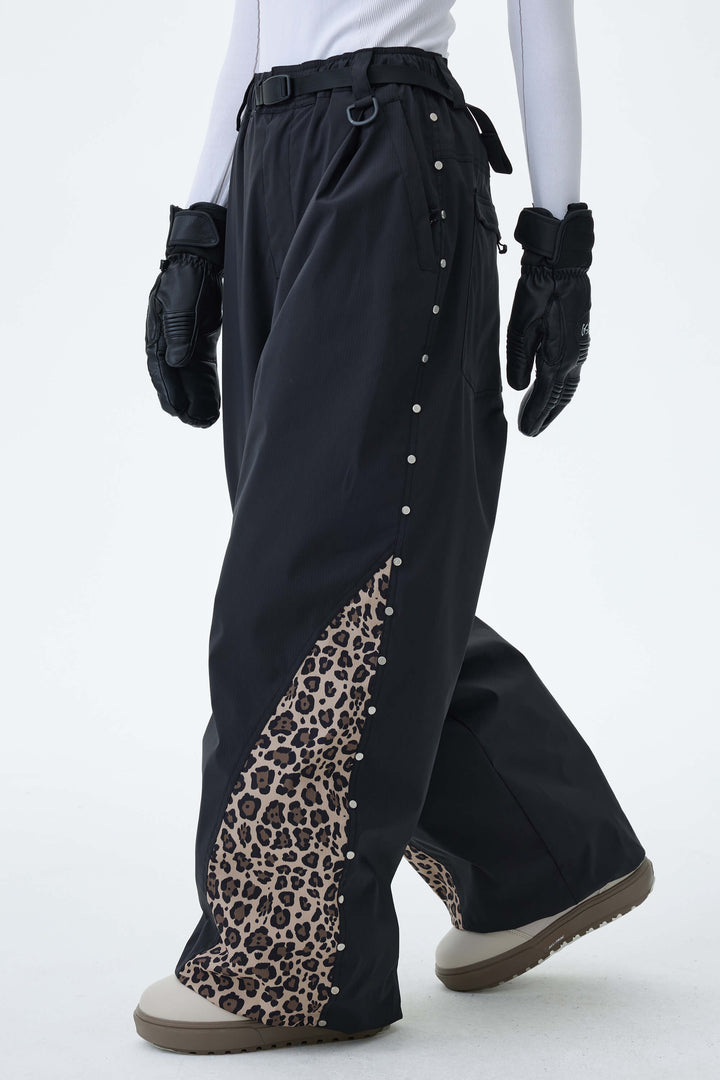 Women's Cow Print Contrast-Panel Baggy Snow Pants
