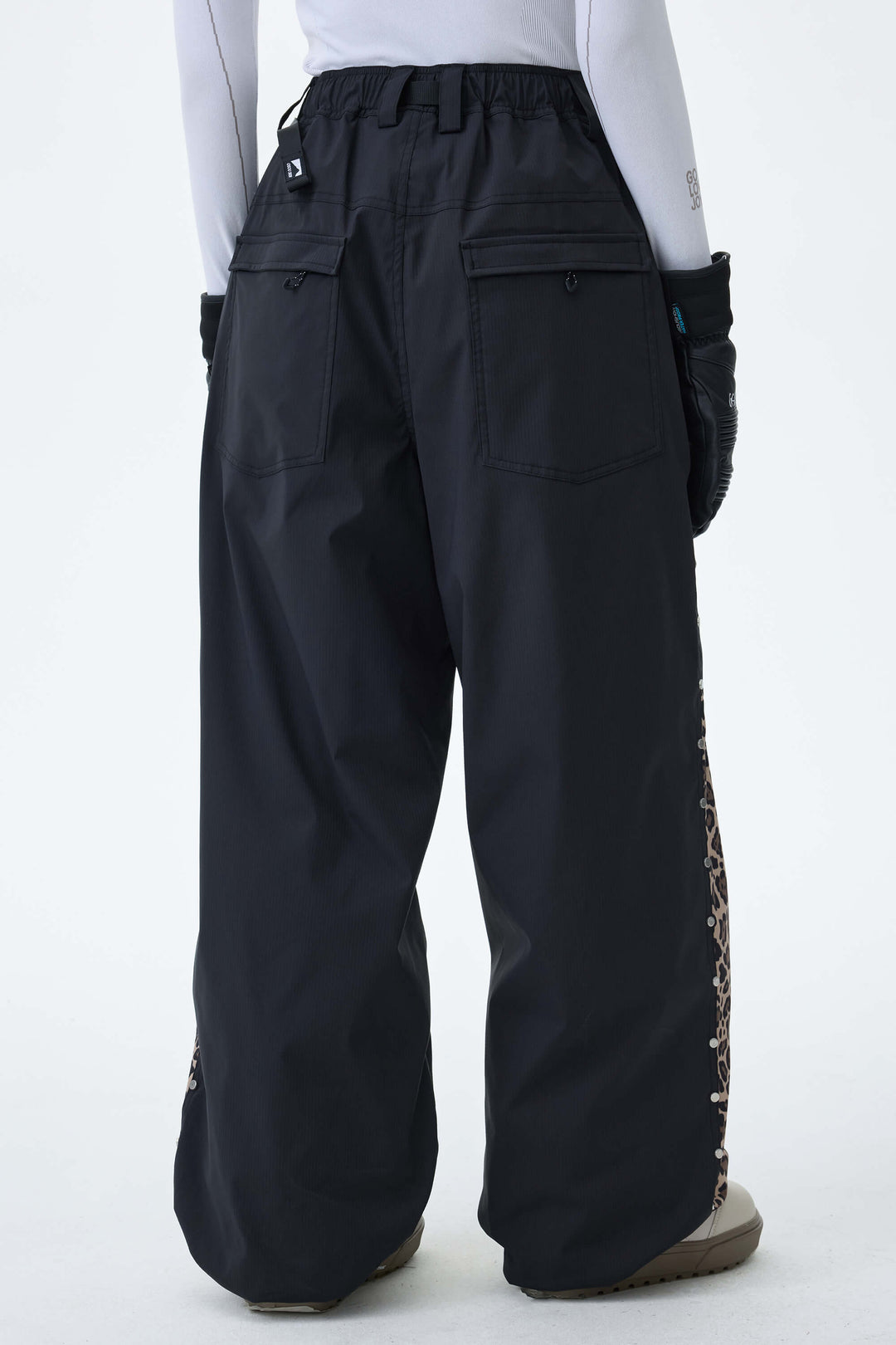 Women's Cow Print Contrast-Panel Baggy Snow Pants