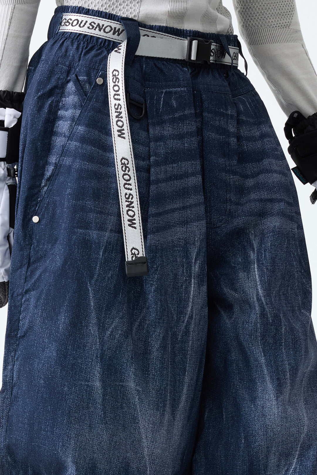 Women's Distressed Indigo Vintage Denim-Print Baggy Snowboard Pants