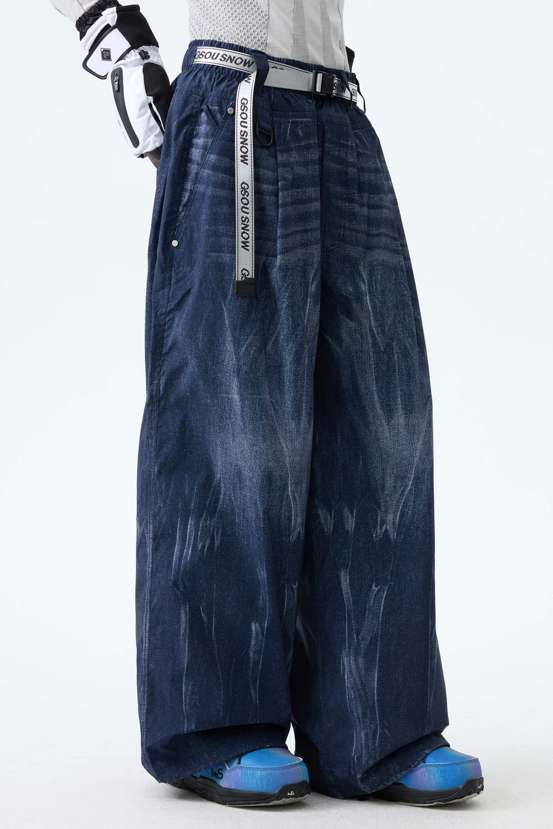 Women's Distressed Indigo Vintage Denim-Print Baggy Snowboard Pants