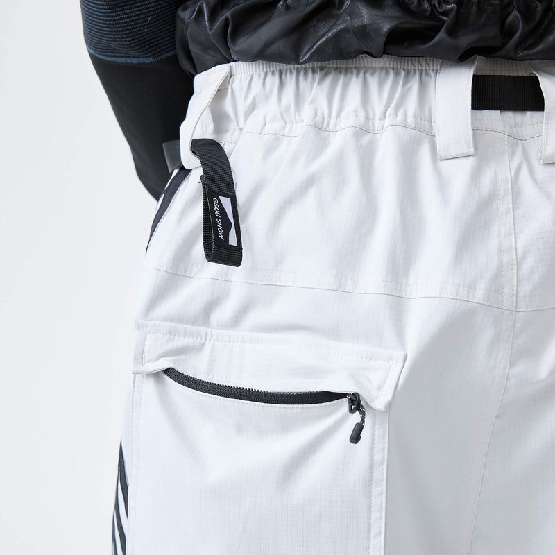 Zippered Back Pockets