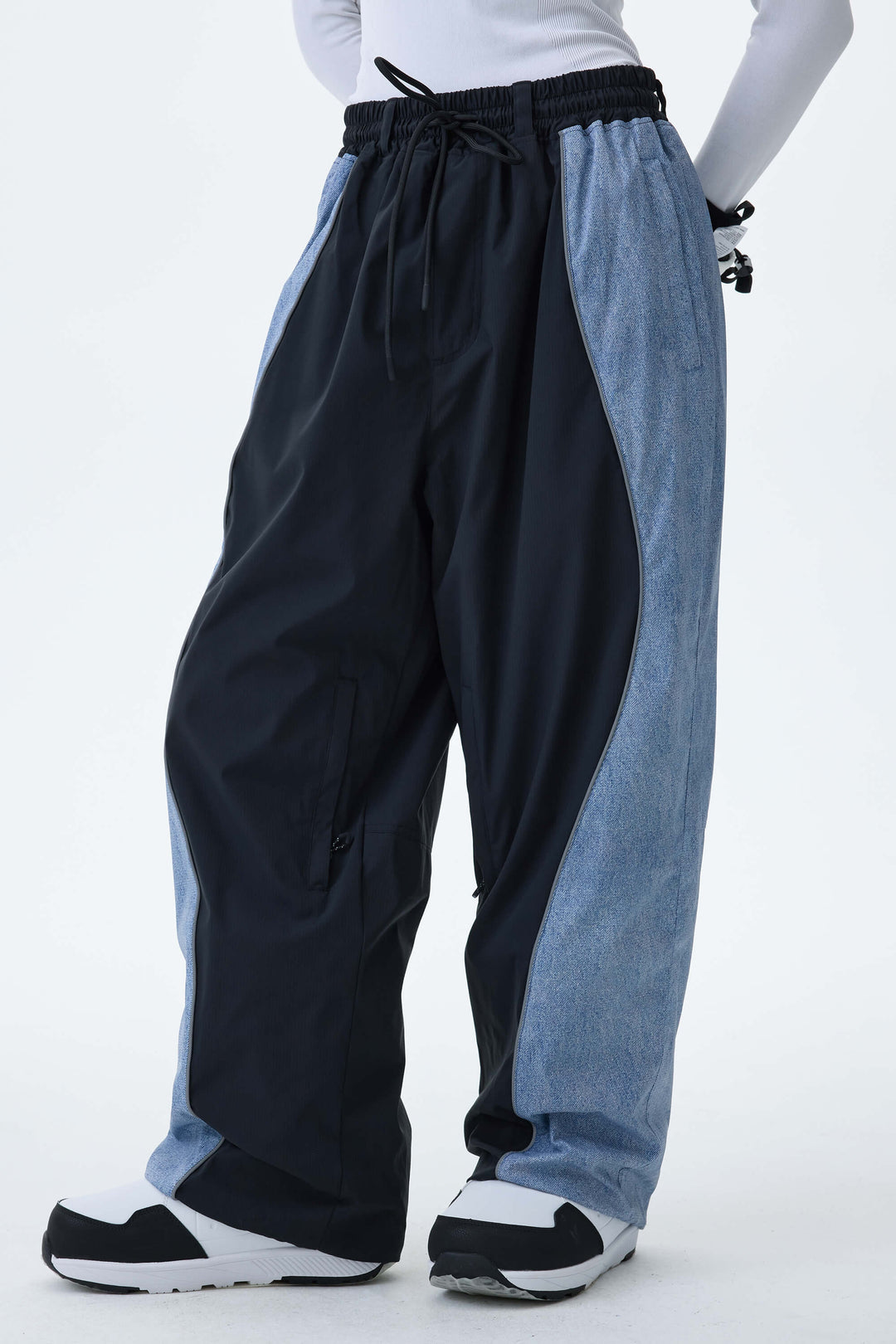 Women's Black & Washed Denim Contrast Panel Reflective Snow Pants