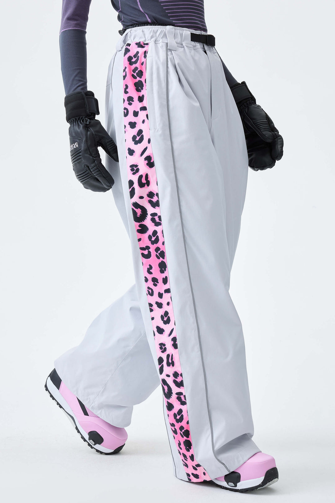 Women's Light Gray Reflective Contrast-Stripe Baggy Snow Pants