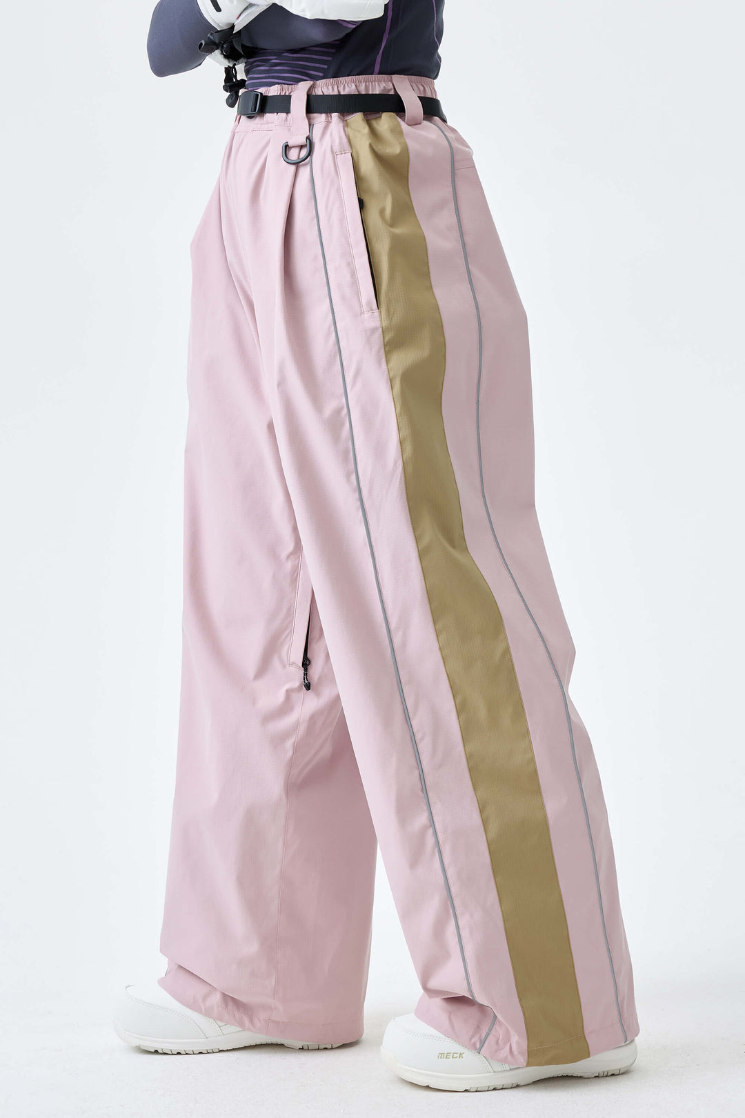 Women's Light Gray Reflective Contrast-Stripe Baggy Snow Pants