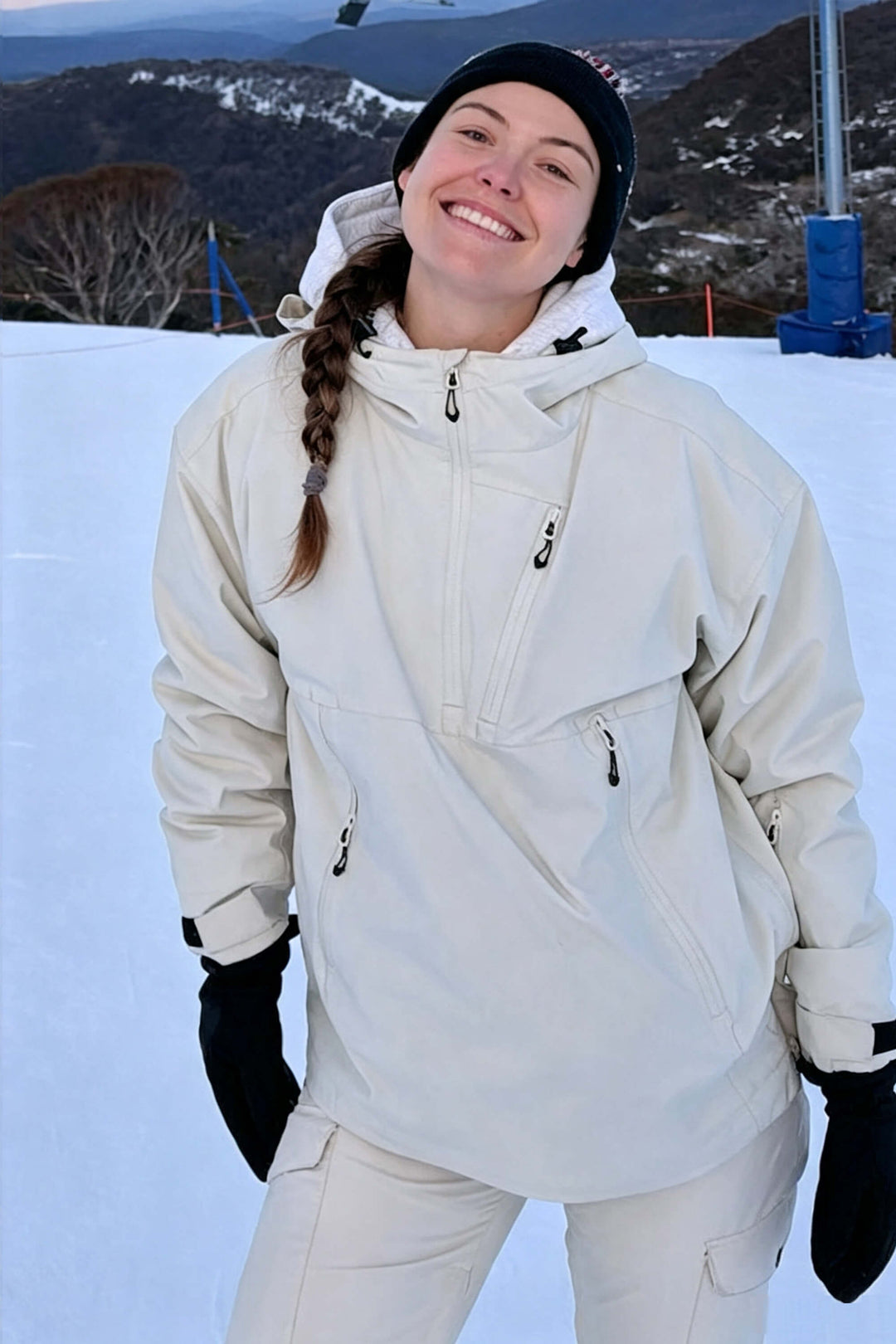 Damen-Schneeanorak in Pink mit Farbverlauf, seitlichem Reißverschluss und Belüftungsöffnung, komplett versiegelt und isoliert