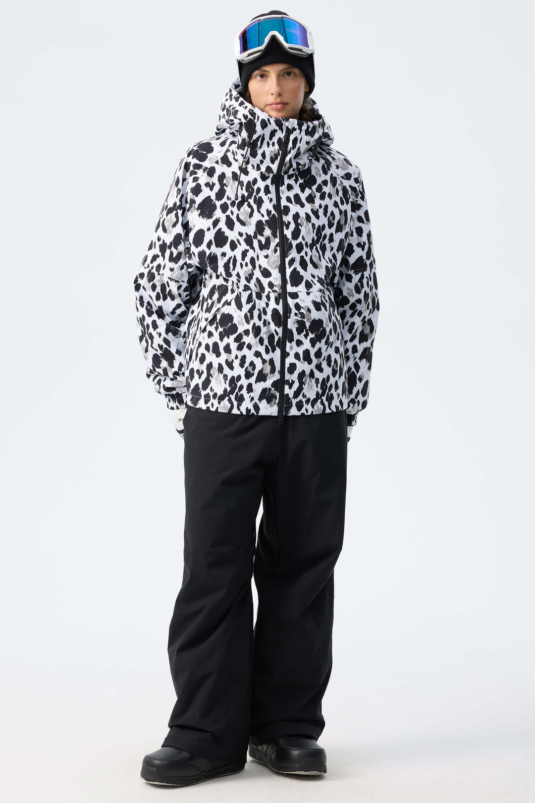 Women's Black Recycled Minimalist Insulated Snow Jacket