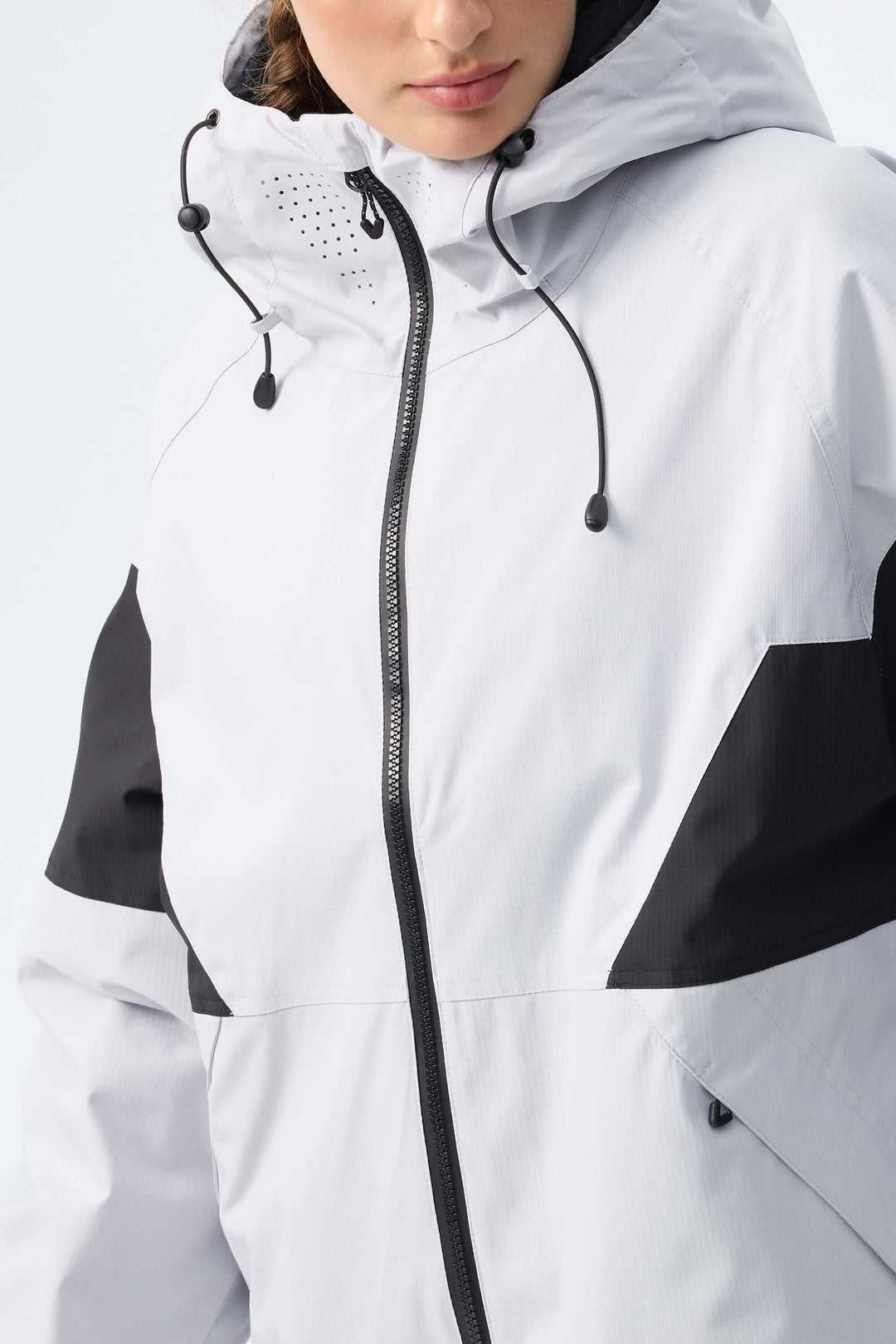 Women's Light Grey Retro Alpine Colorblock Insulated Snow Jacket