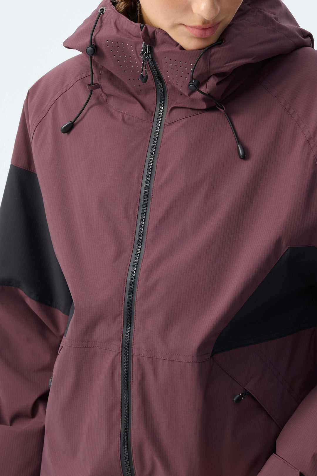 Women's Plum Noir Retro Alpine Colorblock Insulated Snow Jacket