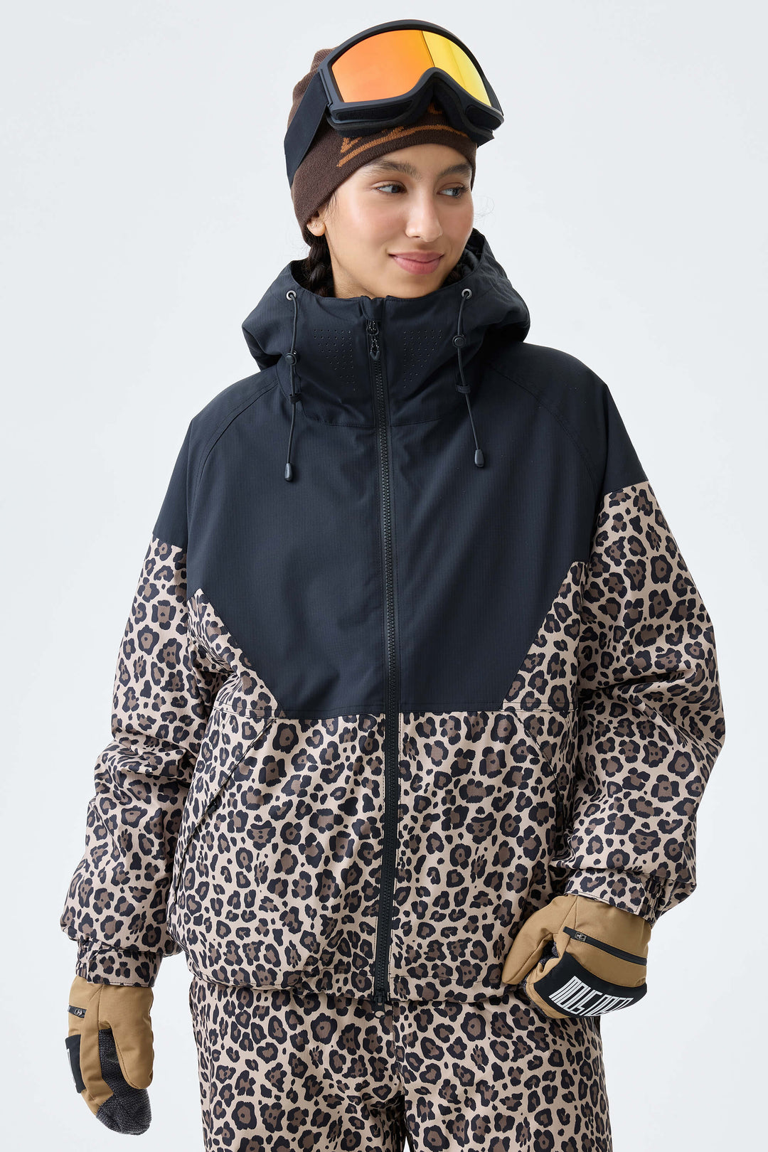 Women's Black & Leopard V-Panel Colorblock Insulated Snow Jacket
