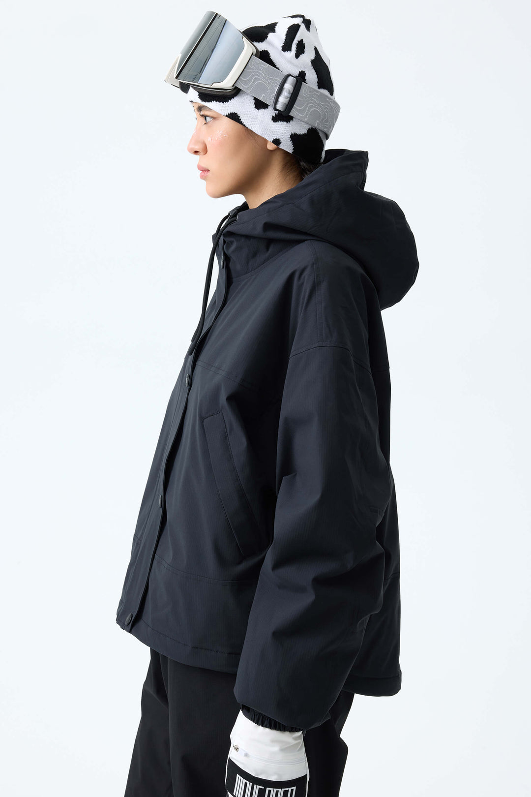 Women's Black Insulated Snowboard Jackets